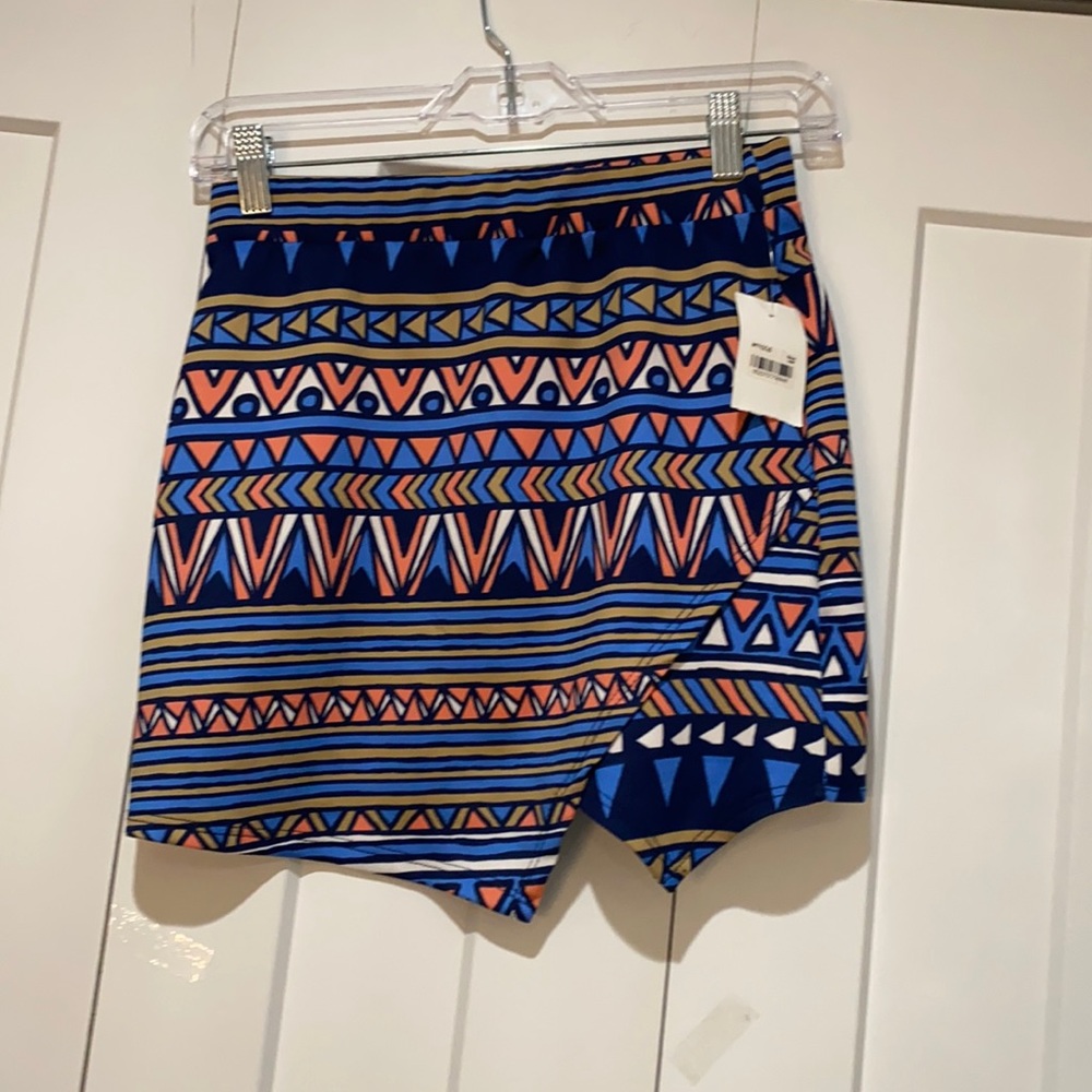 Mini skirt, brand new